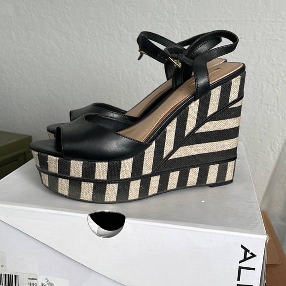 Aldo Shoes - Aldo platform striped wedges